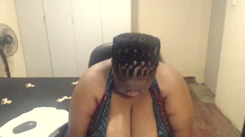 Snapshot of sweetnoziexxx chatting on March 2025 05:46:01 AM sweetnoziexxx online show from March 2025 05:46:01 AM