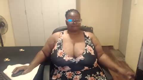 Snapshot of sweetnoziexxx chatting on March 2025 08:26:02 AM sweetnoziexxx online show from March 2025 08:26:02 AM