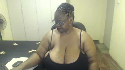 Snapshot of sweetnoziexxx chatting on March 2025 05:49:02 AM sweetnoziexxx online show from March 2025 05:49:02 AM