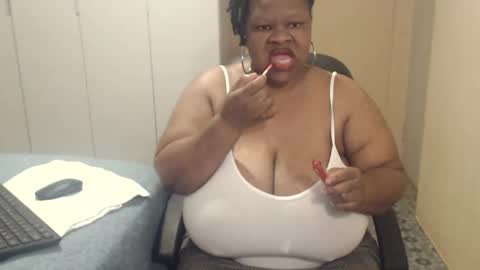 Snapshot of sweetnoziexxx chatting on September 2025 05:18:01 AM sweetnoziexxx online show from September 2025 05:18:01 AM
