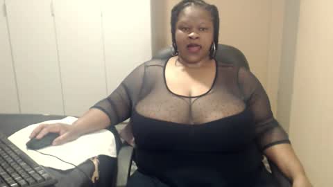 Snapshot of sweetnoziexxx chatting on October 2025 04:42:01 AM sweetnoziexxx online show from October 2025 04:42:01 AM