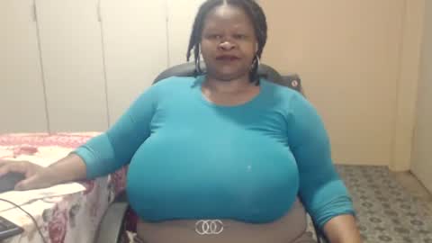 Snapshot of sweetnoziexxx chatting on November 2025 05:13:02 AM sweetnoziexxx online show from November 2025 05:13:02 AM