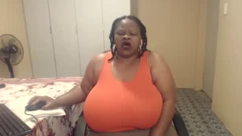 Snapshot of sweetnoziexxx chatting on December 2025 04:18:02 AM sweetnoziexxx online show from December 2025 04:18:02 AM