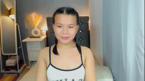 Snapshot of sweetnwildts chatting on April 2026 06:10:01 PM Ghena online show from April 2026 06:10:01 PM