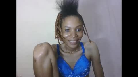 ESTHER online show from May 2026 01:43:01 AM