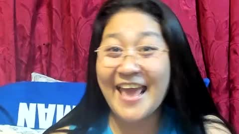 Snapshot of sweetpilipina88 chatting on August 2026 01:16:02 PM MIA online show from August 2026 01:16:02 PM