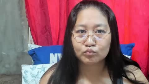 Snapshot of sweetpilipina88 chatting on August 2026 11:40:02 PM MIA online show from August 2026 11:40:02 PM