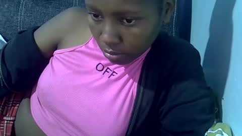 Snapshot of sweetqueen20 chatting on November 2025 05:41:02 AM queen online show from November 2025 05:41:02 AM