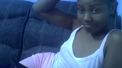 Snapshot of sweetqueen20 chatting on February 2026 03:40:01 AM queen online show from February 2026 03:40:01 AM