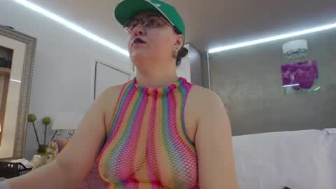 Snapshot of sweetraisa chatting on May 2026 09:42:02 PM SweetRaisa online show from May 2026 09:42:02 PM