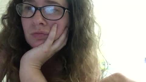 Snapshot of sweetrosiered chatting on October 2025 06:21:01 PM sweetrosiered online show from October 2025 06:21:01 PM