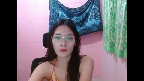 Snapshot of sweetsexygirl20 chatting on May 2026 12:24:02 PM Mia online show from May 2026 12:24:02 PM