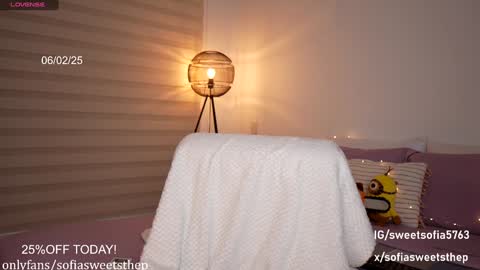 Snapshot of sweetsthep22 chatting on February 2025 08:42:02 PM Sofia online show from February 2025 08:42:02 PM