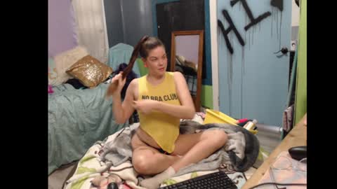 Snapshot of sweetsxx chatting on January 2025 06:36:02 PM SwEeTs online show from January 2025 06:36:02 PM