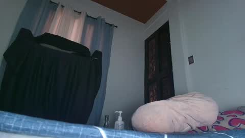dulce online show from June 2026 09:37:01 PM