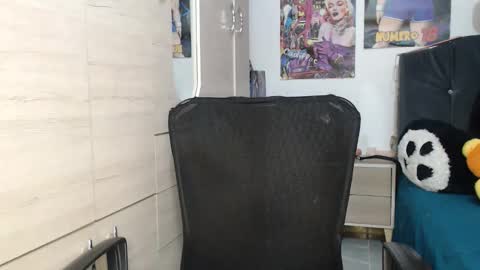 sweett_candy1 online show from November 2025 02:37:02 AM