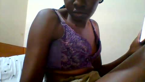 Snapshot of sweett_kimmie chatting on June 2026 07:09:02 PM sweett_kimmie online show from June 2026 07:09:02 PM