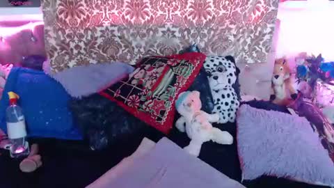 Snapshot of sweett_martina chatting on July 2026 12:31:02 AM martina online show from July 2026 12:31:02 AM