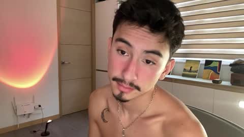 Andy  online show from November 2025 05:47:02 PM