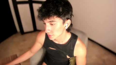 Snapshot of sweettaaron chatting on April 2026 02:27:02 AM Andy online show from April 2026 02:27:02 AM