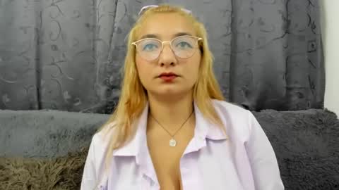 Carla Dubois online show from February 2025 06:48:01 PM