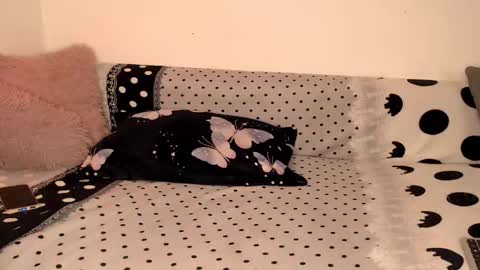 Maya online show from November 2025 10:27:01 AM