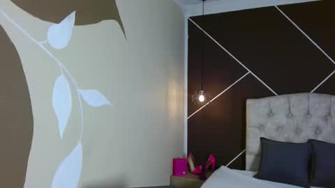 Snapshot of sweettscarlet chatting on September 2025 11:55:02 AM Scarlet online show from September 2025 11:55:02 AM