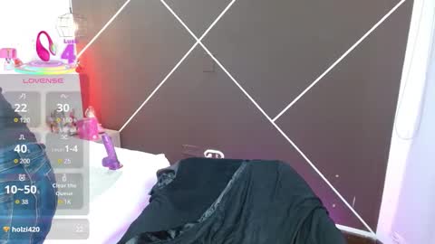 Snapshot of sweettscarlet chatting on October 2025 11:43:02 AM Scarlet online show from October 2025 11:43:02 AM