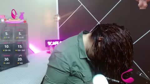 Snapshot of sweettscarlet chatting on November 2025 11:52:02 AM Scarlet online show from November 2025 11:52:02 AM