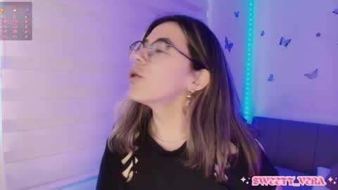 Snapshot of sweettvera_ chatting on December 2025 12:10:01 PM Veronica Independent Model online show from December 2025 12:10:01 PM