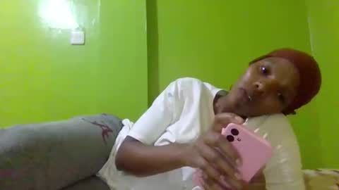 Snapshot of sweetwipe_africana14 chatting on January 2026 10:51:02 AM Essy online show from January 2026 10:51:02 AM