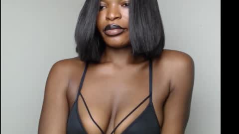 Snapshot of sweetxxboobsx chatting on November 2025 08:45:01 AM sweetxxboobsx online show from November 2025 08:45:01 AM