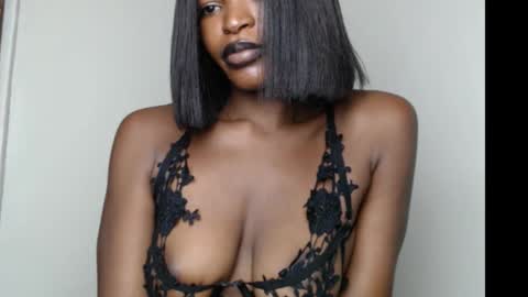 Snapshot of sweetxxboobsx chatting on November 2025 10:25:01 AM sweetxxboobsx online show from November 2025 10:25:01 AM