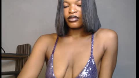 Snapshot of sweetxxboobsx chatting on April 2026 08:07:01 AM sweetxxboobsx online show from April 2026 08:07:01 AM
