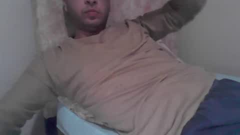 Snapshot of sweety_boy21 chatting on December 2024 05:42:02 PM sweety_boy21 online show from December 2024 05:42:02 PM