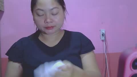 sweety_curvy09 online show from March 2026 01:04:01 PM