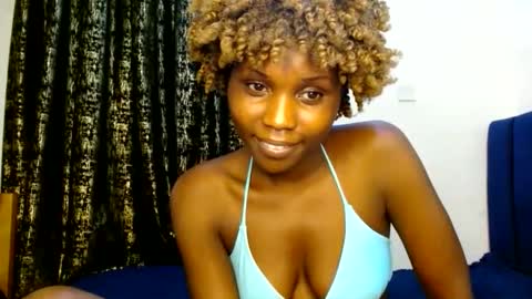 Snapshot of sweety_spixxy chatting on June 2026 06:24:02 PM Dolly online show from June 2026 06:24:02 PM