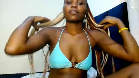 Snapshot of sweety_spixxy chatting on June 2026 05:37:01 PM Dolly online show from June 2026 05:37:01 PM