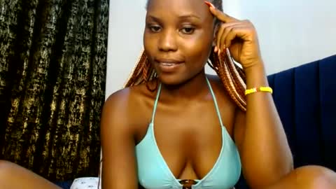 Snapshot of sweety_spixxy chatting on June 2026 12:31:02 PM Dolly online show from June 2026 12:31:02 PM
