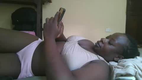 Snapshot of sweetyass25 chatting on November 2025 06:58:02 AM sweetyass25 online show from November 2025 06:58:02 AM