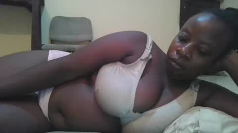 sweetyass25 online show from March 2026 06:23:01 PM