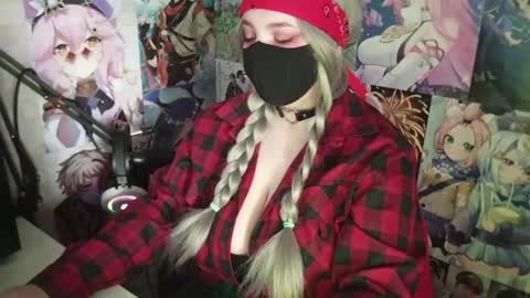 Snapshot of sweetyyfox chatting on May 2026 08:44:02 AM Fox online show from May 2026 08:44:02 AM