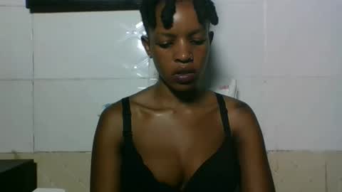 Snapshot of sweetz_candice chatting on November 2025 12:21:01 AM sweetz_candice online show from November 2025 12:21:01 AM