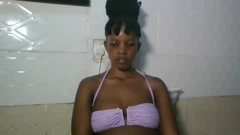 Snapshot of sweetz_candice chatting on November 2025 12:10:01 AM sweetz_candice online show from November 2025 12:10:01 AM