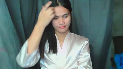 Snapshot of swettie_rhea chatting on April 2026 06:10:01 PM Rhea online show from April 2026 06:10:01 PM