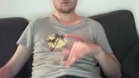 Snapshot of swim_696969 chatting on January 2025 12:25:01 AM M online show from January 2025 12:25:01 AM