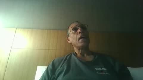 swimmerbod2495 online show from April 2026 01:36:01 AM