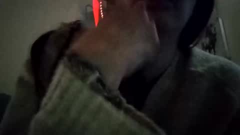 swollenclitneedsdad online show from September 2025 12:30:01 PM