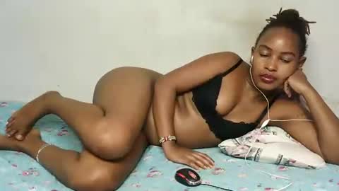 swt_bby online show from May 2026 10:49:02 PM