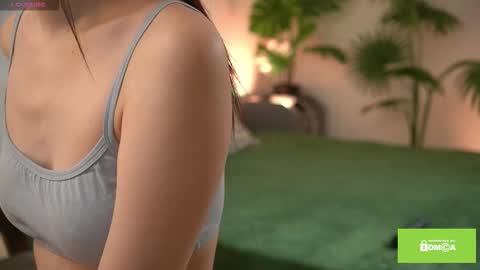 Snapshot of swtty_meivi chatting on November 2025 06:37:01 AM MEI online show from November 2025 06:37:01 AM